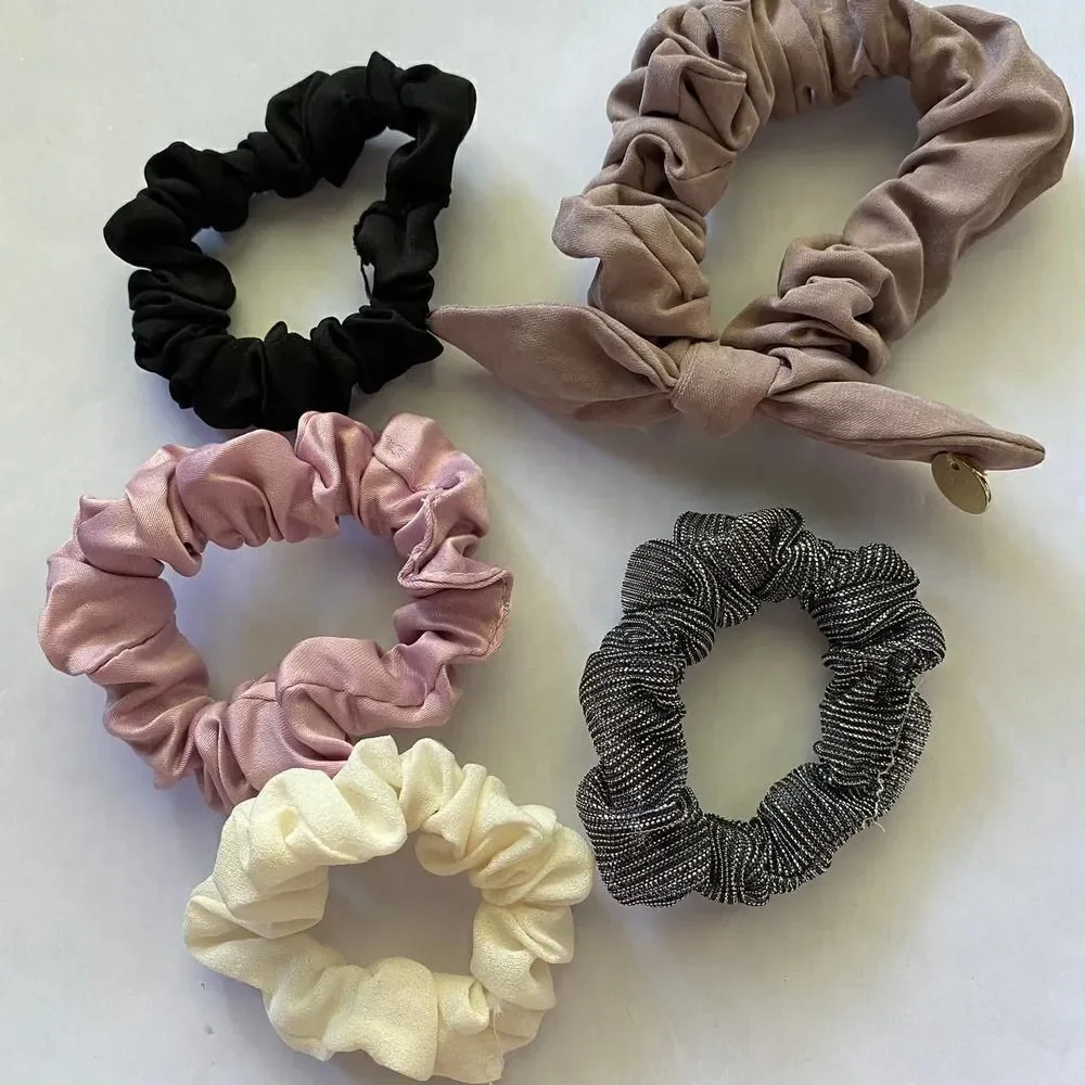 𝅺Set of 5 Scrunchies - Purple Bow Metallic